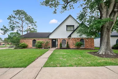 814 El Toro Lane, Houston, TX 77062 - Photo 2