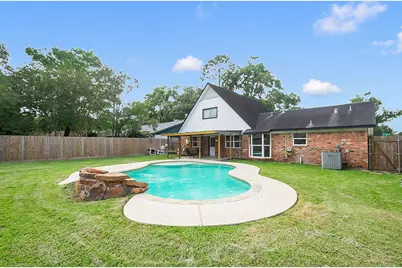 814 El Toro Lane, Houston, TX 77062 - Photo 32