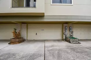 2431 Dorrington St, Houston, TX 77030 - Photo 32