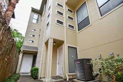 2431 Dorrington Street #2431A, Houston, TX 77030 - Photo 2