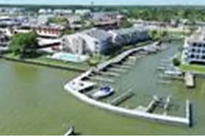 201 Yacht Club Lane #201, Seabrook, TX 77586 - Photo 4