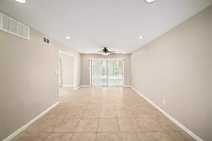 201 Yacht Club Ln, Seabrook, TX 77586 - Photo 12