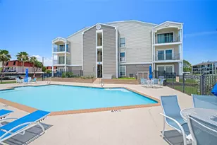 201 Yacht Club Ln, Seabrook, TX 77586 - Photo 6