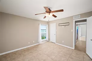 201 Yacht Club Ln, Seabrook, TX 77586 - Photo 20