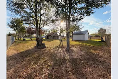 369 County Road 3556 Road, Cleveland, TX 77327 - Photo 16