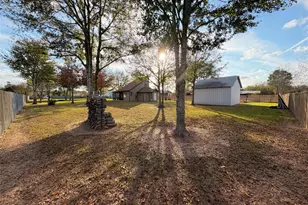 369 County Road 3556 Rd, Cleveland, TX 77327 - Photo 16