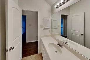 1323 Laura Hills Ln, Spring, TX 77386 - Photo 20