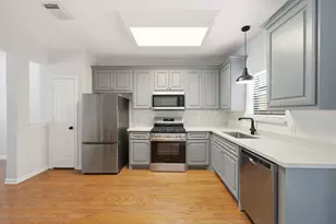 218 Plaza Del Sol Park, Houston, TX 77020 - Photo 8