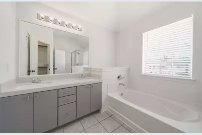 218 Plaza Del Sol Park, Houston, TX 77020 - Photo 14