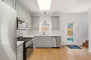 218 Plaza Del Sol Park, Houston, TX 77020 - Photo 6