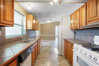 1616 Casa Court, Alvin, TX 77511 - Photo 10