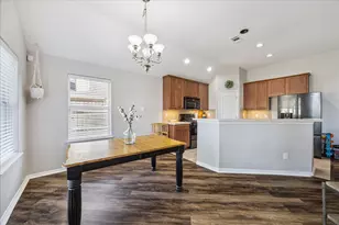 1015 Red River St, League City, TX 77573 - Photo 6
