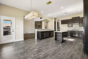 2414 Trocadero Ln, League City, TX 77573 - Photo 8