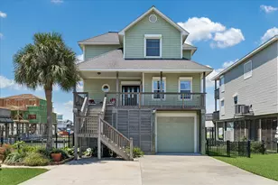 515 Westerly Dr, Tiki Island, TX 77554 - Photo 1