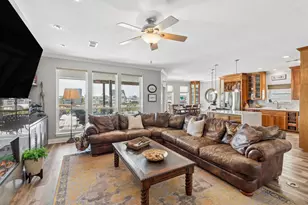 515 Westerly Dr, Tiki Island, TX 77554 - Photo 4
