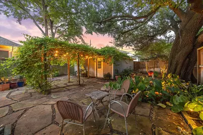 2018 Columbia Street, Houston, TX 77008 - Photo 34