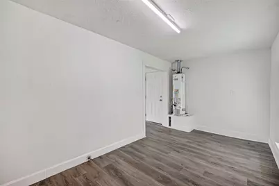 4901 Stimson Street #7, Houston, TX 77023 - Photo 14