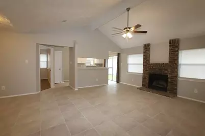 4817 Redbud Drive, Rosenberg, TX 77471 - Photo 2