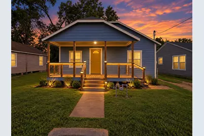 1622 W Milam Street, Wharton, TX 77488 - Photo 1