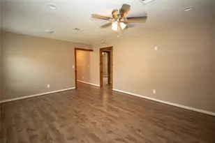 1622 W Milam St, Wharton, TX 77488 - Photo 8