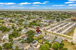 4102 Ursuline St, Galveston, TX 77550 - Photo 42