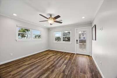 853 Marlin Street, Bayou Vista, TX 77563 - Photo 14