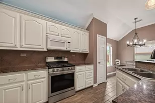 11803 Old Spanish Trail, Santa Fe, TX 77510 - Photo 14