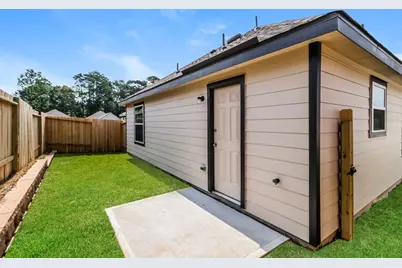 2418 Flathead Drive, Conroe, TX 77384 - Photo 2