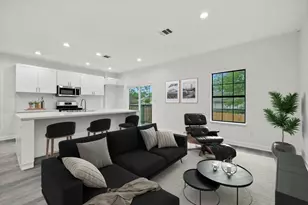 727 E 40th St, Houston, TX 77022 - Photo 30