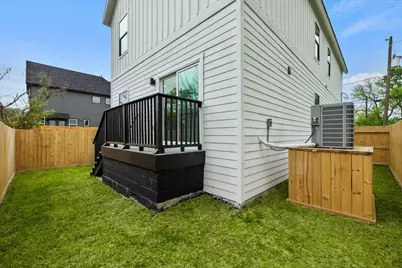 727 E 40th Street, Houston, TX 77022 - Photo 4