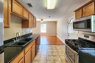 605 E 24th St, Houston, TX 77008 - Photo 4