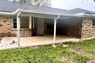2019 Redwood St, Kemah, TX 77565 - Photo 6