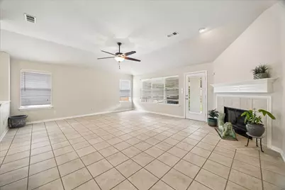 10719 Knoll Bend Lane, Houston, TX 77070 - Photo 12