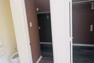 4722 Silverlake Dr, Sugar Land, TX 77479 - Photo 4