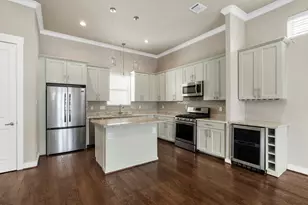 1629 W 23rd St, Houston, TX 77008 - Photo 16