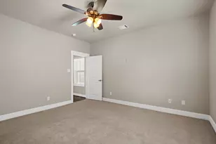 1629 W 23rd St, Houston, TX 77008 - Photo 32