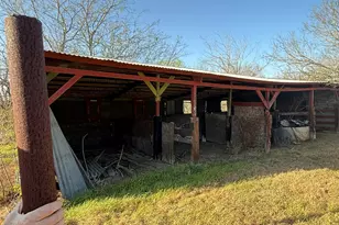 2398 Zion Hill Rd, Seguin, TX 78155 - Photo 10