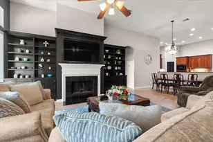 13610 Hammond Hills Ln, Houston, TX 77044 - Photo 10