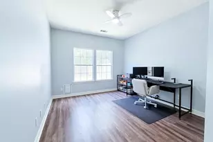 540 Springwood Dr, Conroe, TX 77385 - Photo 16