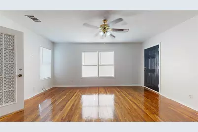 130 Zoe Street, Houston, TX 77020 - Photo 2