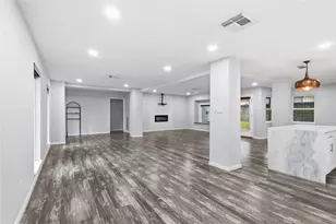 5347 Rutherglenn Dr, Houston, TX 77096 - Photo 8