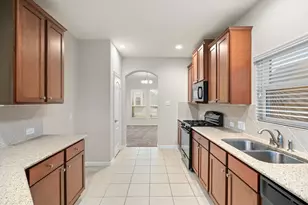 135 San Bernard Dr Dr, Baytown, TX 77523 - Photo 10