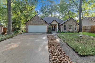 128 E Park Drive, Conroe, TX 77356 - Photo 2