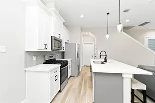 8324 Curry Rd, Houston, TX 77093 - Photo 6