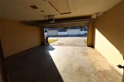 9515 Farrell Drive, Houston, TX 77070 - Photo 38