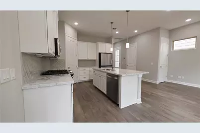 5116 Pine Reach Drive, Houston, TX 77018 - Photo 8