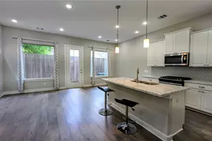 5116 Pine Reach Dr, Houston, TX 77018 - Photo 4