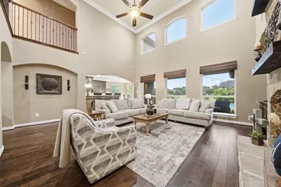 3926 Crystal Cascade Lane, Richmond, TX 77406 - Photo 10
