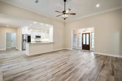 8911 Diamante Drive, Magnolia, TX 77354 - Photo 10