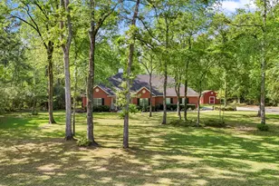 8911 Diamante Dr, Magnolia, TX 77354 - Photo 2